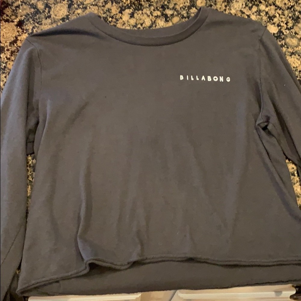 Long sleeve cropped billabong shirt